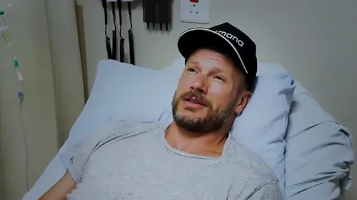 
				
					Rodrigo Hilbert sofre acidente na África do Sul e passa por cirurgia
				
				