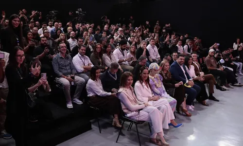 
				
					SBT anuncia reformulação e exibe mudança drástica na programação
				
				