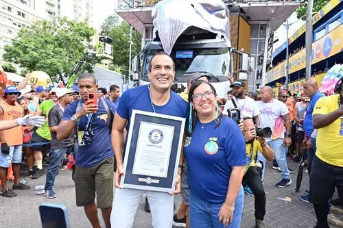 
				
					Salvador conquista Guinness de maior Carnaval de trio do mundo
				
				