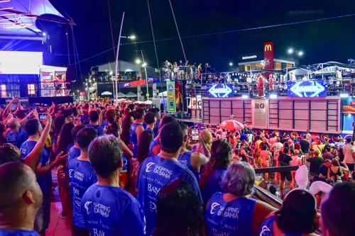 
				
					Sócio do Camarote Harém celebra parceria com a Rede Bahia
				
				