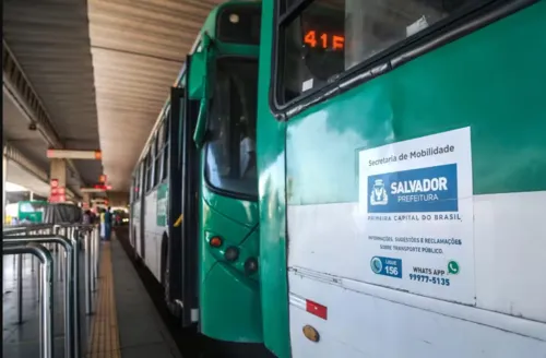 
				
					Tarifa de ônibus e BRT sobe para R$ 5,60 em Salvador
				
				