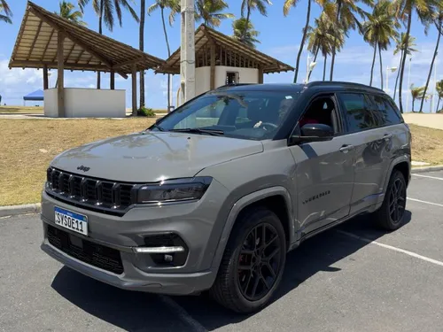 
				
					Testamos a versão 'Blackhawk' do Jeep Commander
				
				