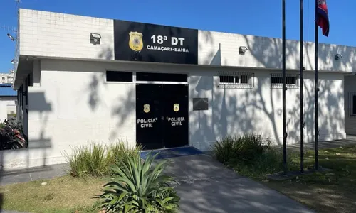 
				
					Três homens morrem após troca de tiros com PMs em Camaçari
				
				