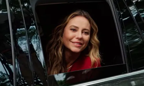 
				
					'Vale Tudo': Heleninha constrange Raquel na frente de Ivan
				
				