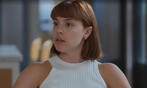 
				
					'Vale Tudo': Maria de Fátima expõe segredo bombástico de Solange
				
				