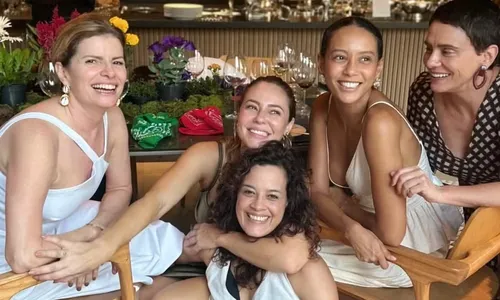 
				
					Globo faz piada com bastidores de ‘Vale Tudo’ durante festa
				
				