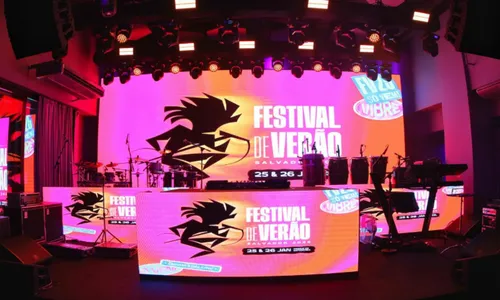 
				
					Festival de Verão 2025 promove ação promocional em Salvador
				
				