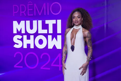 
				
					Veja os looks dos famosos no tapete vermelho do Prêmio Multishow 2024
				
				