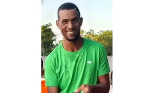 
				
					Vendedor morre ao ser atingido por galho de árvore em evento na Bahia
				
				