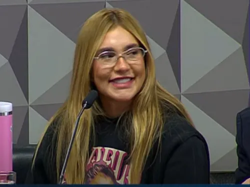 
				
					Virginia Fonseca volta a ser alvo de Soraya Thronicke: 'Infantil'
				
				