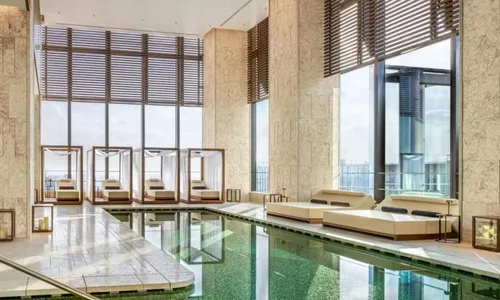 
				
					Virginia curte viagem no Japão em hotel com diária de até R$ 38 mil
				
				