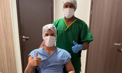 
				
					Zé Vaqueiro passa por cirurgia íntima e vira piada entre sertanejos
				
				