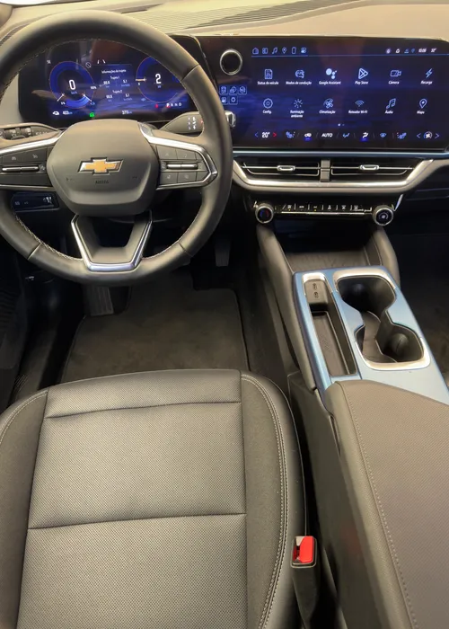 
				
					Chevrolet Equinox EV 2025: confira o test drive
				
				