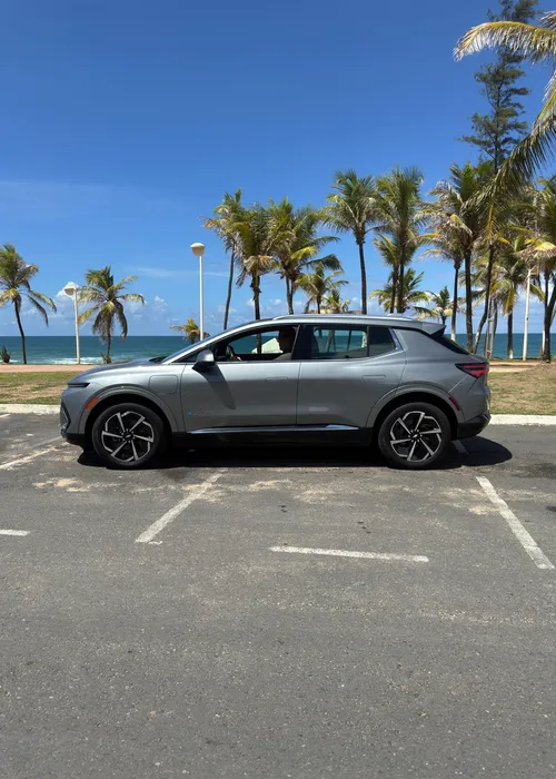 
				
					Chevrolet Equinox EV 2025: confira o test drive
				
				