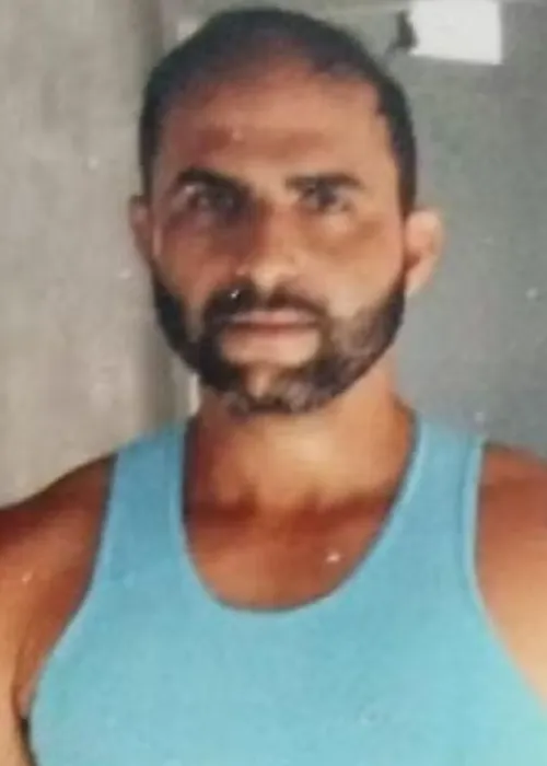 
				
					Cinco morrem após batida na BR-030; 4 vítimas eram da mesma família
				
				