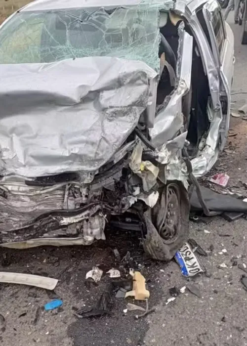 
				
					Cinco morrem após batida na BR-030; 4 vítimas eram da mesma família
				
				