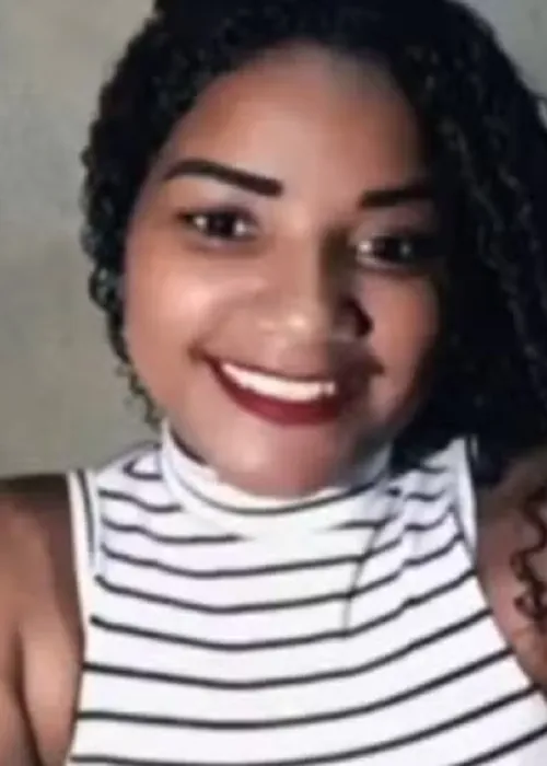 
				
					Corpo de jovem de 20 anos desaparecida na Bahia é achado em matagal
				
				