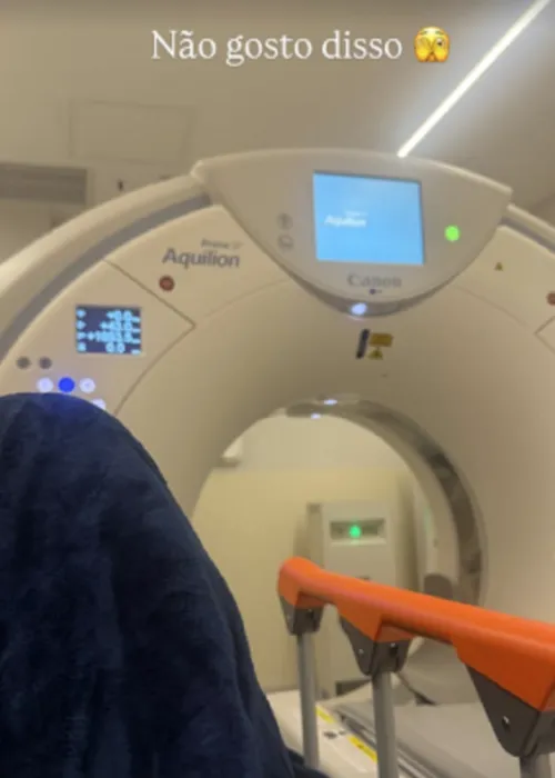 
				
					Deolane Bezerra vai parar no hospital após passar mal: 'Deu ruim'
				
				