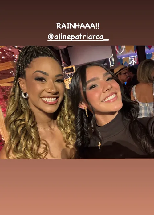 
				
					Duda Guerra tieta Aline Patriarca durante festa em Salvador: 'Rainha'
				
				