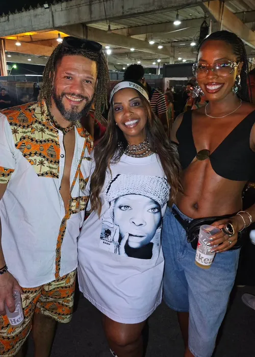 
				
					Ex-BBB Juninho revela pegação no Afropunk: 'Nem sabiam quem eu era'
				
				