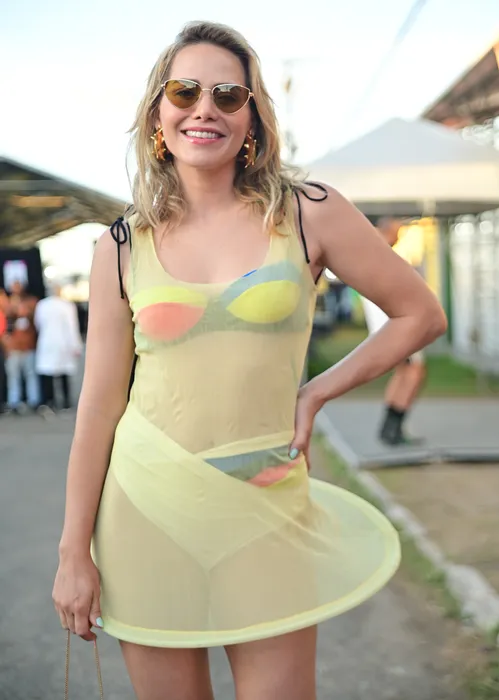 
				
					Festival de Verão: Letícia Colin aposta em look ousado e transparente
				
				