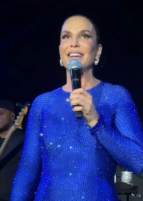 
				
					Ivete Sangalo faz roda de axé com Xuxa, Sasha e irmã de Ayrton Senna
				
				