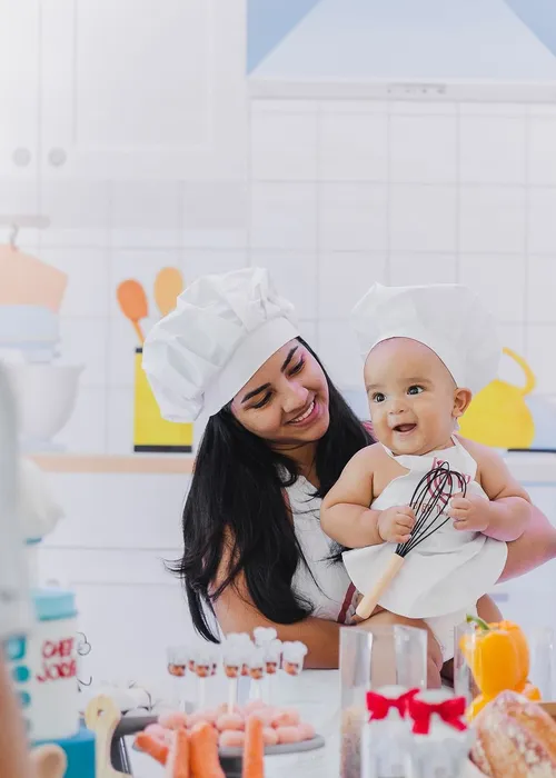 
				
					João Gomes e Ary Mirelle fazem festa temática de 10 meses do filho
				
				