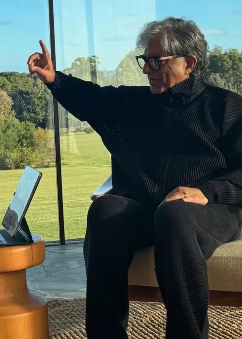 
				
					Luciano Huck e Angélica se isolam em retiro espiritual: 'Consciência'
				
				