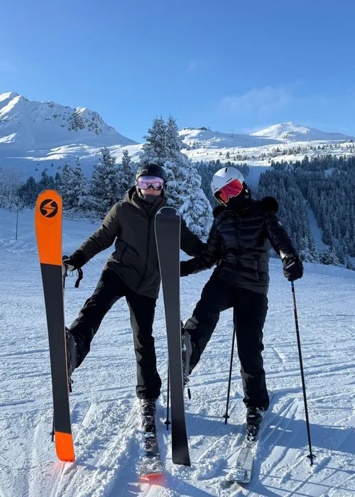
				
					Nora de Luciano Huck abre álbum de fotos na França com o amado
				
				