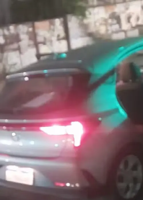 
				
					PM é preso suspeito de matar três homens dentro de carro em Salvador
				
				
