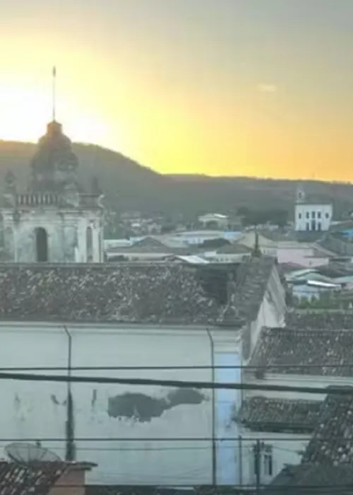 
				
					Parte de teto de igreja tombada pelo Iphan desaba na Bahia
				
				