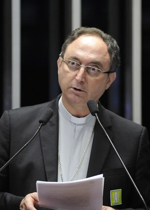 
				
					Quem é Dom Sérgio, Arcebispo em Salvador que tem chances de ser papa
				
				