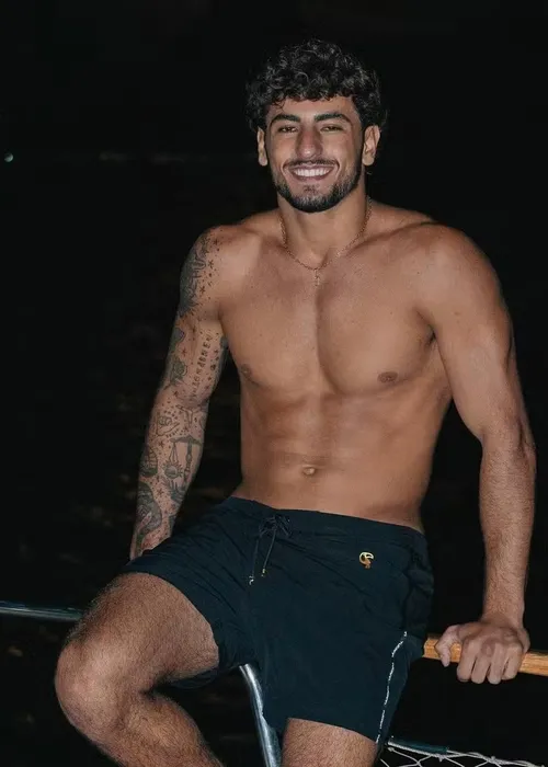 
				
					Quem é Lucas Ranhol, que fez Bruna Griphao esquecer o irmão de Anitta
				
				