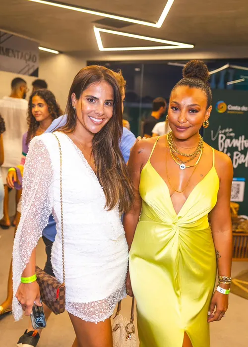 
				
					Timbalada recebe Ivete Sangalo e Liniker em 1º ensaio de 2025; FOTOS
				
				