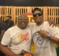 
                  Alex Maxx celebra nova fase da carreira solo e parceria com Tatau