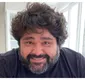 
                  Fabiano, da dupla com César Menotti, surpreende com mudança no visual