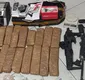 
                  Homem é preso após ser flagrado pela PM com drogas e submetralhadora