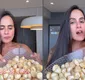 
                  Lanche fácil: aprenda a fazer 'pipoca' de queijo da Carol Peixinho