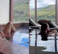 
                  Letícia Spiller surge de topless em procedimento: 'Eterna diva'