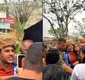 
                  Lucas Guimarães causa aglomeração em meio a instabilidade no SBT