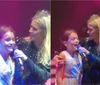 Carolina Dieckmmann emociona em dueto com neta de Preta Gil; vídeo