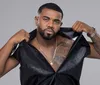 Davi Brito reage após ser visto com plug anal em mala; VÍDEO