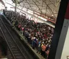 Estações do metrô de Salvador ficam lotadas após falha