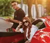 Filha de Gugu e marido ostentam Ferrari de R$ 2,5 milhões em ensaio