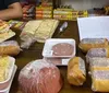 Padarias de bairros nobres são autuadas por vender produtos vencidos