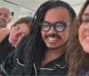 Preta Gil tem dia de turista em Nova York com amigos; vídeos