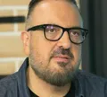 A Fazenda 18: Rodrigo Carelli sobe o tom contra golpistas de elenco