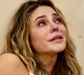 'Vale Tudo': Heleninha é flagrada por César em momento vulnerável