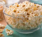 Aprenda a fazer pipoca sem óleo no micro-ondas em 4 minutos