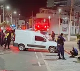 Homem é encontrado morto em carro após motorista fugir de blitz